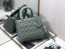 Picture of Dior Handbags _SKUfw238915822fw